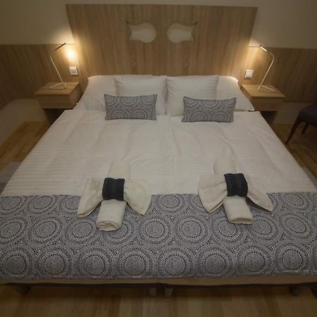 אגר Holiday Home Podium מראה חיצוני תמונה